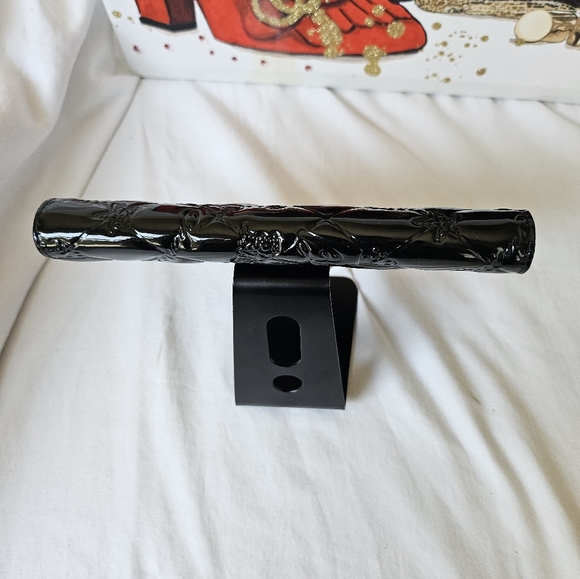 Chanel Patent Leather Limited Edition Wallet - Picture 7 of 17